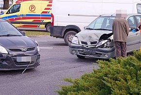 Tuchola, skrzyżowanie Bydgoskiej i Świeckiej: Koliza trzech aut / ZDJĘCIA-24335