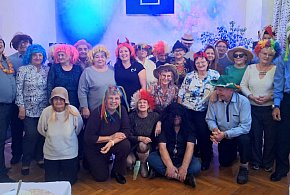 Gmina Gostycyn: Seniorzy z Kamienicy rozgrzali parkiet pałacu / ZDJĘCIA-24551