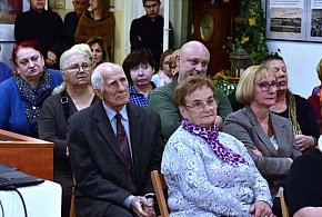 Tłumy na otwarciu wystawy o obozie jenieckim w Tucholi / ZDJĘCIA-24548