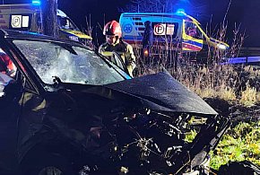 Nocny wypadek między Stobnem a Raciążem. Trzy osoby trafiły do szpitali-24831