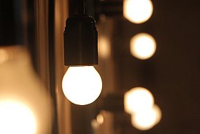 Rachunki za prąd pójdą w dół. Rząd usuwa opłatę doliczaną od lat-24892