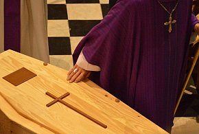 Rewolucja w pochówkach coraz bliżej. Tego w Polsce jeszcze nie było-25107