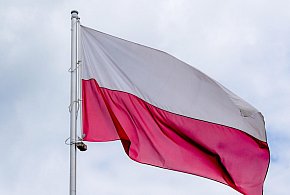 Godło i flaga mogą wyglądać inaczej. Ruszyły prace nad symbolami państwowymi-25393