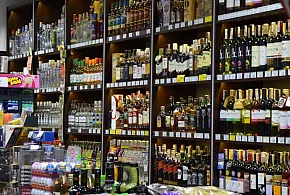 To codzienność wielu Polaków. Nowe dane o alkoholu niepokoją-25757