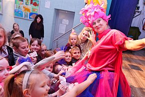 Dzieci z Cekcyna odnalazły zająca! Przedświąteczna impreza w domu kultury / FOTO