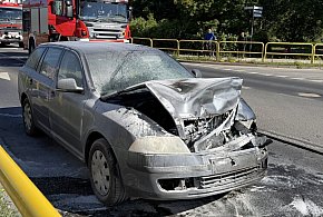 TERAZ! Na ul. Warszawskiej doszło do zderzenia 2 pojazdów osobowych / FOTO + FILM