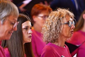Mundus Cantat w Tucholi. Chór, który wymyka się z definicji występu chóru  ZDJĘCIA