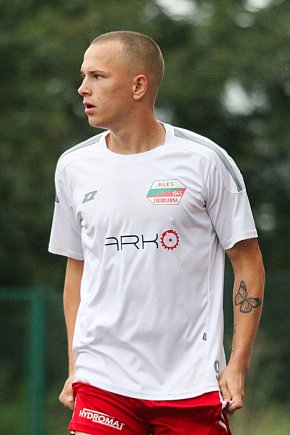 Klasa okręgowa: Tucholanka Tuchola - PAP Osielsko 1:4 (0:0). Bramka: Nitka (60)-4698