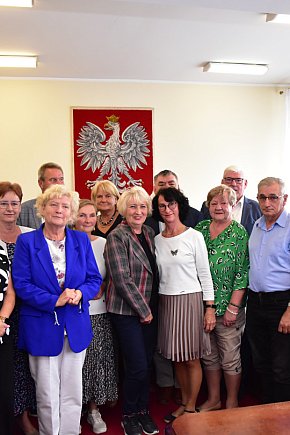 Znamy skład Rady Seniorów Powiatu Tucholskiego. Kto będzie reprezentował głos osób 60+ na forum powiatu?-4705