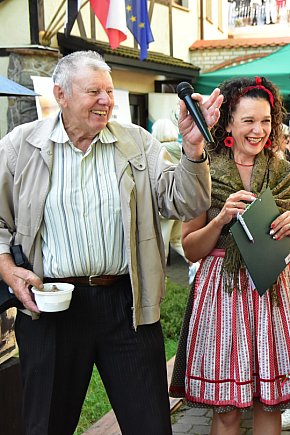 Wielka borowiacka biesiada na dziedzińcu Muzeum Borów Tucholskich-4723
