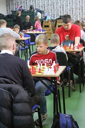 Szachy: turniej w ramach bloku sportowego na Święto Niepodległości-4920