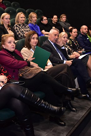 Tuchola: Konferencja w ramach kamapnii \"Dzieciństwo bez Przemocy\"-4952