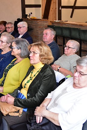 Na jakie wsparcie mogą liczyć seniorzy?-5036