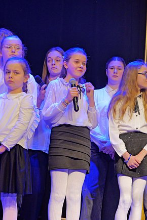 TOK rozbrzmiał kolędą i piosenką świąteczną-5132