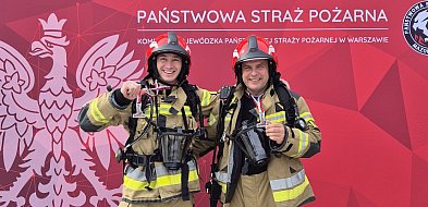 Strażacy z komendy w Tucholi w biegu po schodach Pałacu Kultury i Nauki! -23598