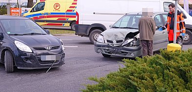 Tuchola, skrzyżowanie Bydgoskiej i Świeckiej: Koliza trzech aut / ZDJĘCIA-24335