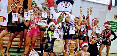 Sportowy Fitness zakończył rok startów. Szczecinek sypnął medalami.  NOWOŚCI-25230