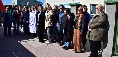 Tuchola: Protest pracowników inspektoratu Zakładu Ubezpieczeń Społecznych / FOTO