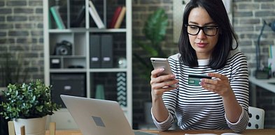 Zakupy w sieci, w markecie czy na rynku w Tucholi? Wybory mieszkańców Borów Tuchol