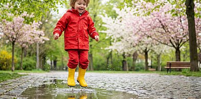 Jak przygotować dzieci na wiosenne spacery? Kalosze dziecięce to podstawa