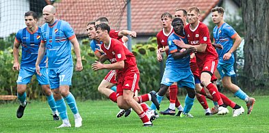 Pierwsza strata punktów Tucholanki. Dwa poważne błędy w meczu z Pomorzaninem-23472
