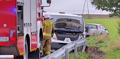 Na łuku drogi w Kamienicy (Tuchola-Mąkowarsko). Który to już raz?!-23936