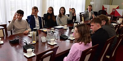 Wykluczenie komunikacyjne. Młodzież odwaliła robotę za dorosłych!-24299