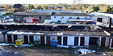 TUCHOLA: Duży pożar przy Chopina. Paliła się stolarnia, skup złomu, warsztat / FOT-24332