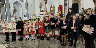 Cekcyński kościół rozbrzmiał patriotycznymi utworami / ZDJĘCIA-24530