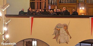 TUCHOLA: W sobotę koncert Cameraty w kościele-24728