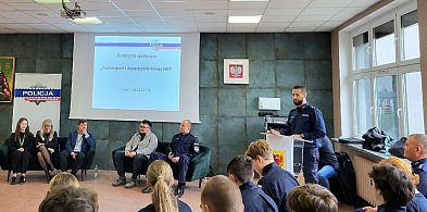 Tuchola: Debata w Nowodworku o narkotykach-25173