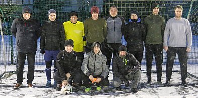 TPO Sokoły nielicznie, ale z sercem do gry rozegrało mecz noworoczny-25549