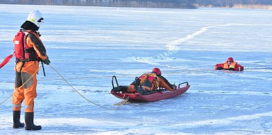 Raciąż: Ćwiczyli, jak ratować ludzi na zamarzniętych akwenach / ZDJĘCIA-25783