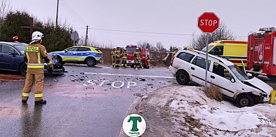 Droga Tuchola - Sępólno i znane skrzyżowanie. Wypadek w niedzielę 22 lutego / FOT