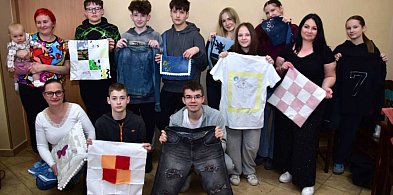 Kęsowo: Drugie życie jeansu. Młodzi odkryli pasję do szycia