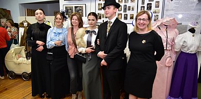 Jak ubierali się dawniej tucholanie? Wystawa pełna wspomnień / ZDJĘCIA