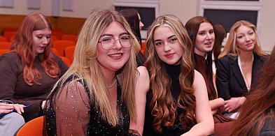 ZSLiA w Tucholi żegna absolwentów i dopinguje do nadchodzącej matury / ZDJĘCIA