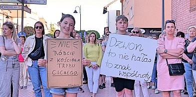 Manifestacja przed sądem, ale wcześniej... WYROK! Co dalej z dzwonami? TEKST