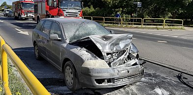 TERAZ! Na ul. Warszawskiej doszło do zderzenia 2 pojazdów osobowych / FOTO + FILM