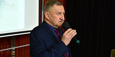 Roman Chmara idzie na emeryturę. Szkoła w Bysławiu szuka nowego dyrektora