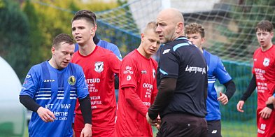 Derby dla Myśliwca. Cis walczył do końca. Dynamiczne spotkanie w Cekcynie-24051