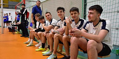 Tuchola: Mikołajkowy Turniej Piłki Siatkowej / ZDJĘCIA-24987