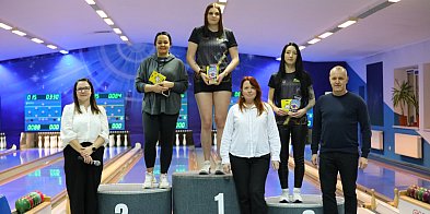 TUCHOLA: Adam Hennik i Natalia Bucholc wygrali ligę kręglarską. Czas na play-off