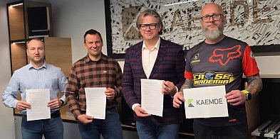 Cross Akademia zakłada Team i zyskuje znanego sponsora tytularnego!