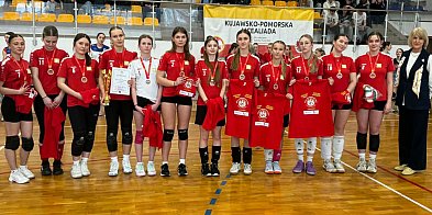 Licealistki z Tucholi siatkarskimi wicemistrzyniami województwa