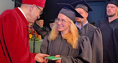 Po raz 23. Wyższa Szkoła Zarządzania Środowiskiem rozpoczyna rok akademicki / FOT-24012