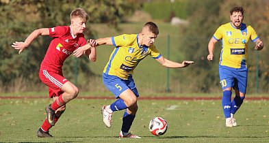 Historyczne derby dla Rawysa CEO Raciąż. Sześć goli i rekordowa frekwencja / FOTO-24153