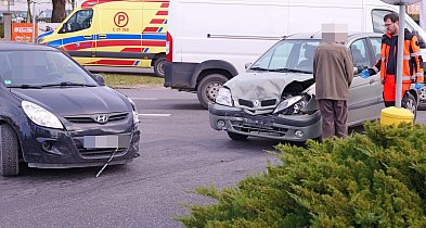 Tuchola, skrzyżowanie Bydgoskiej i Świeckiej: Koliza trzech aut / ZDJĘCIA-24335