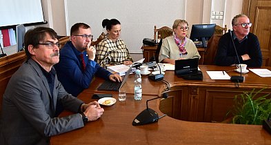 Komisja przyjęła petycję mieszkańców Lubierzyna-24422