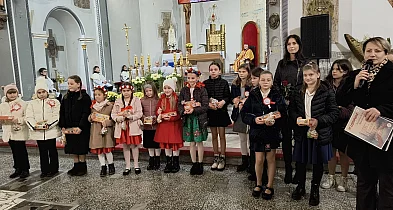 Cekcyński kościół rozbrzmiał patriotycznymi utworami / ZDJĘCIA-24530